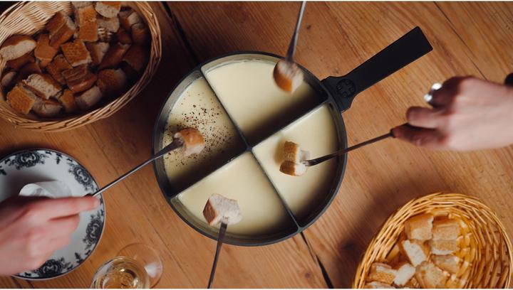 Produktbild 4Fondue Fondue-Caquelon Rot