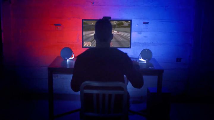 Actual product image Logitech G560