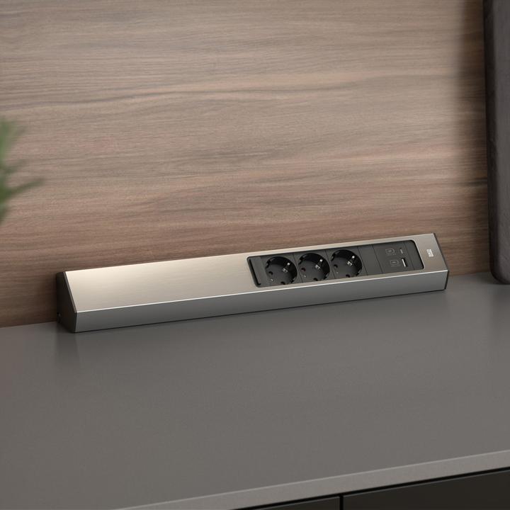 Image du produit Bachmann CASIA 2 3x prise de courant 1x USB-Charger A/C (932.006) aspect inox, long (3 x, CEE 7/3, 2 m)