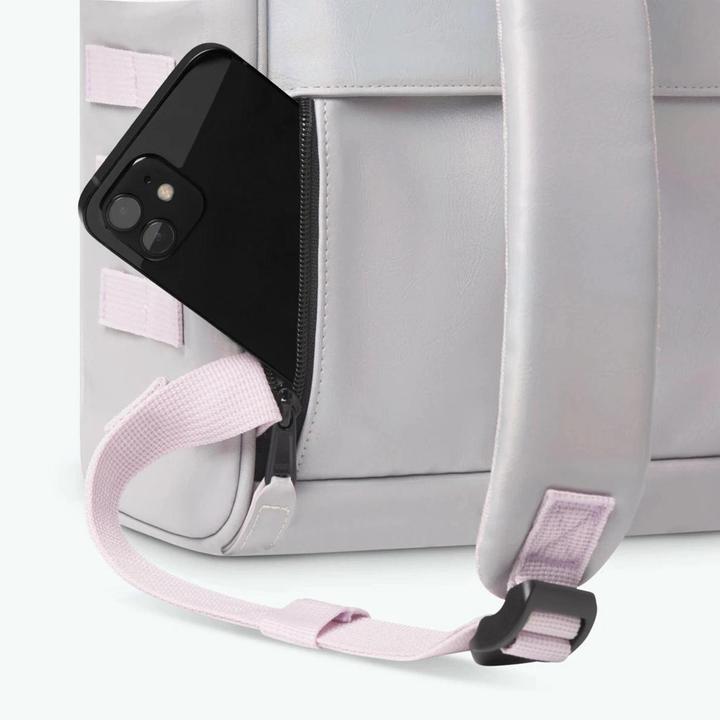 Actual product image Cabaia Adventurer S Iridescent (12 l)