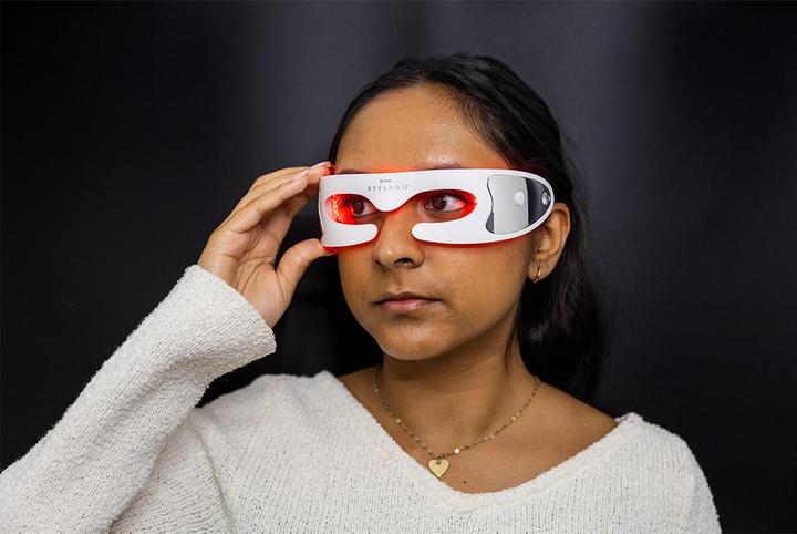 Actual product image Stylideas Radiant Eyes Red Light Goggles