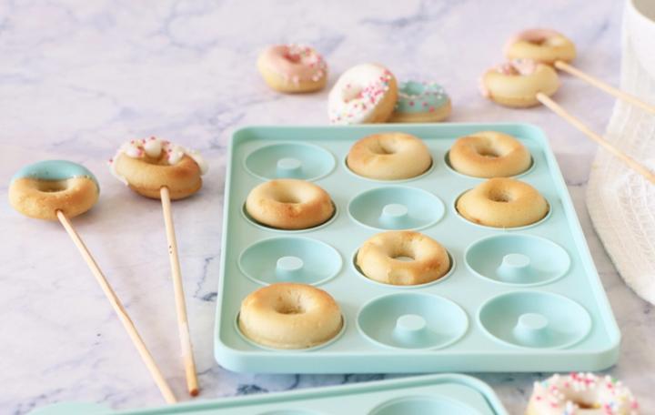 Actual product image ScrapCooking Silikon Backform für 12 Mini-Donuts