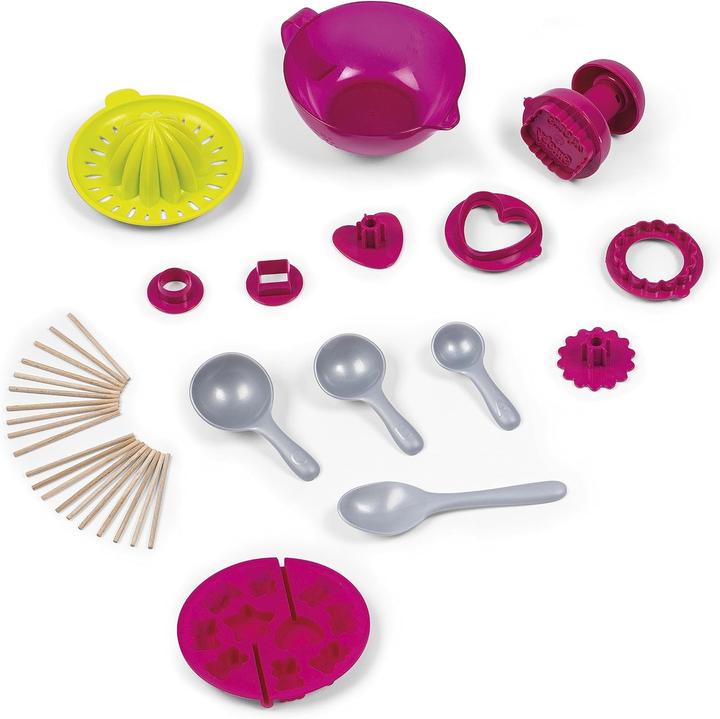Actual product image Smoby Super Benny Kitchen of Delights with 32 accessories. Including Super Benny's apron, a recipe book