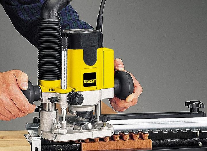 Actual product image DeWalt DW 622 KT