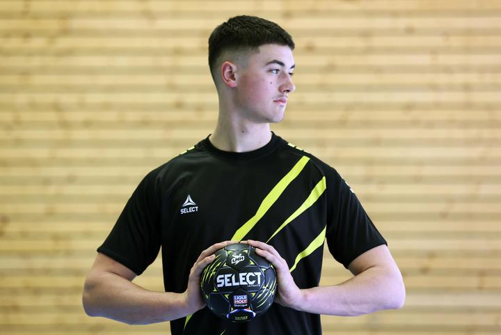 Produktbild Select handball ultimate replica lnh 2023