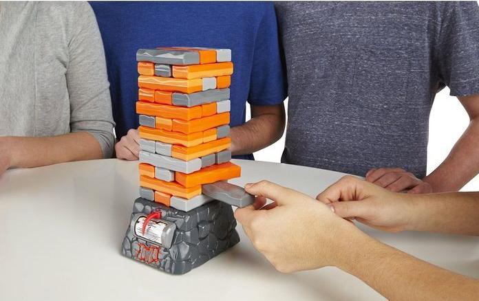 Productafbeelding Hasbro Jenga schudt! (Duits, Frans, Italiaans, 1 - 6 Spelers)