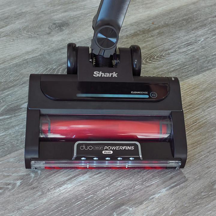 Actual product image Shark Statros