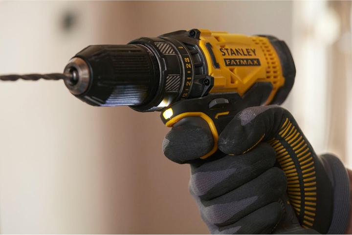 Produktbild Stanley 18 V / 1,5 Ah (V20) Akku-Bohrschrauber, 50 Nm, 2G, Koffer, 2 Akku