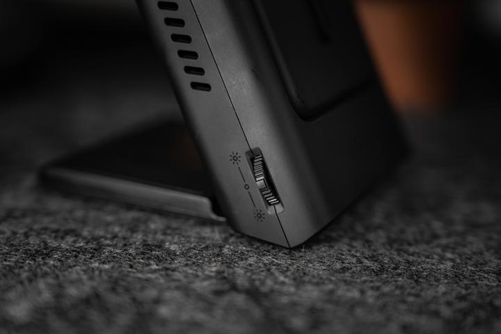 Immagine prodotto Vinnic AELLO PEAK Charging Dock (5000 mAh, 15 W, 15 Wh)