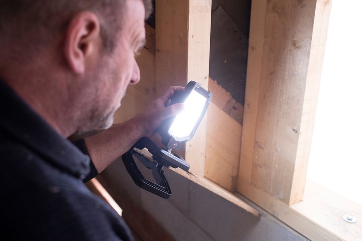 Actual product image Brennenstuhl LED floodlight - with rechargeable Li-Ion battery (3800 lm)