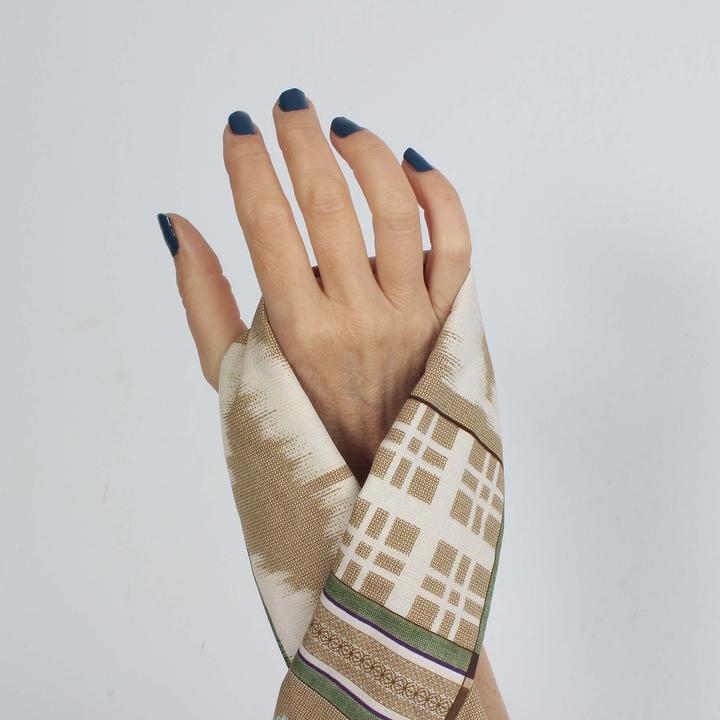 Actual product image Vargu solid blue (Solid Blue)