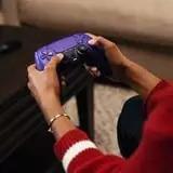 Actual product image Sony DualSense Wireless-Controller - Galactic Purple (PS5)