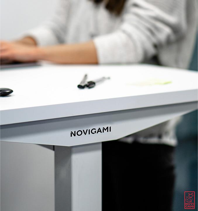 Produktbild Novigami Büro Set | Höhenverstellbarer Schreibtisch Ototo | Eiche | Breite 180 cm | Inkl. Bürostuhl Kalik...