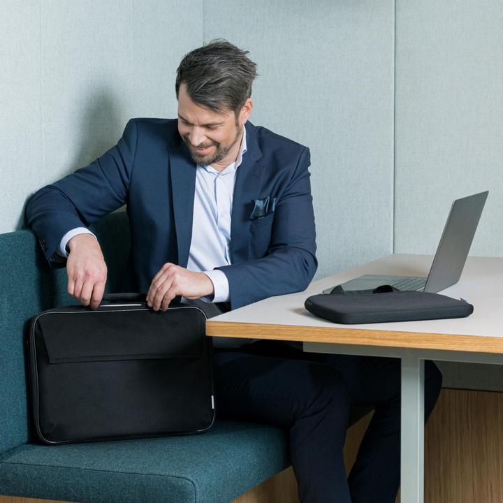 Actual product image Base XX Plus (13.30", Universal)