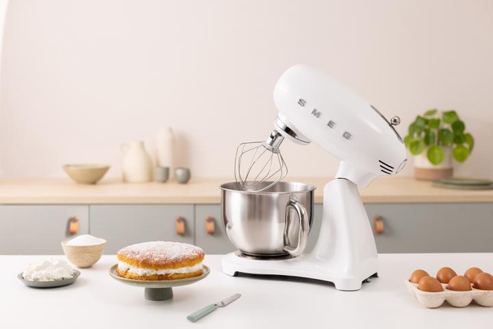 Actual product image Smeg 50's Retro Style Full Colour (1000 W, 4.80 l)