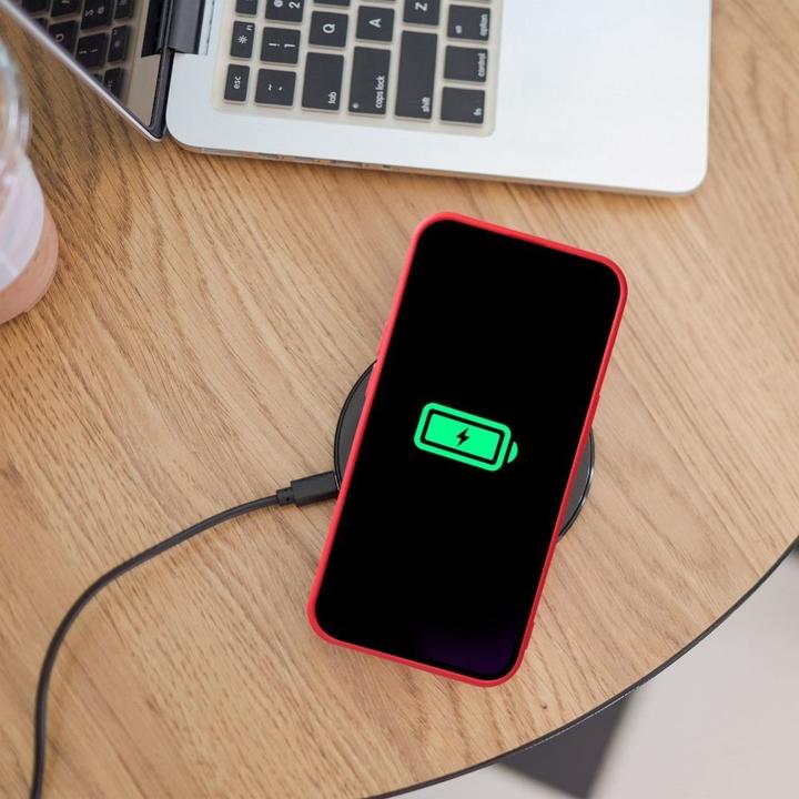 Actual product image OEM Back panel cover SILICONE MAG COVER case compatible with MagSafe for IPHONE 16e red (Apple iPhone 16e)
