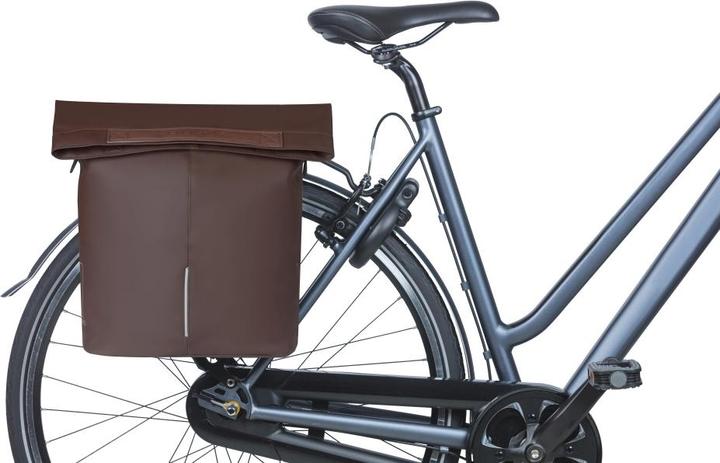 Actual product image Basil Vegan Leather (16 l, Luggage carrier bag)