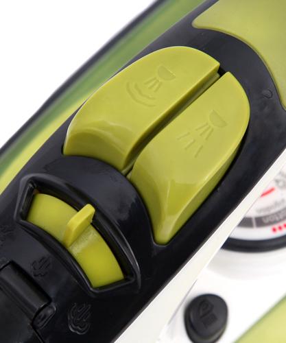 Produktbild Adler CR 5025 Bügeleisen Trocken- & Dampfbügeleisen Keramik-Bügelsohle