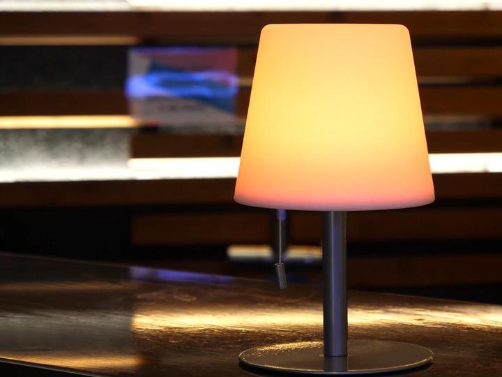 Actual product image Eurolite ACCU Table Light 2 RGB+WW (200 lm)