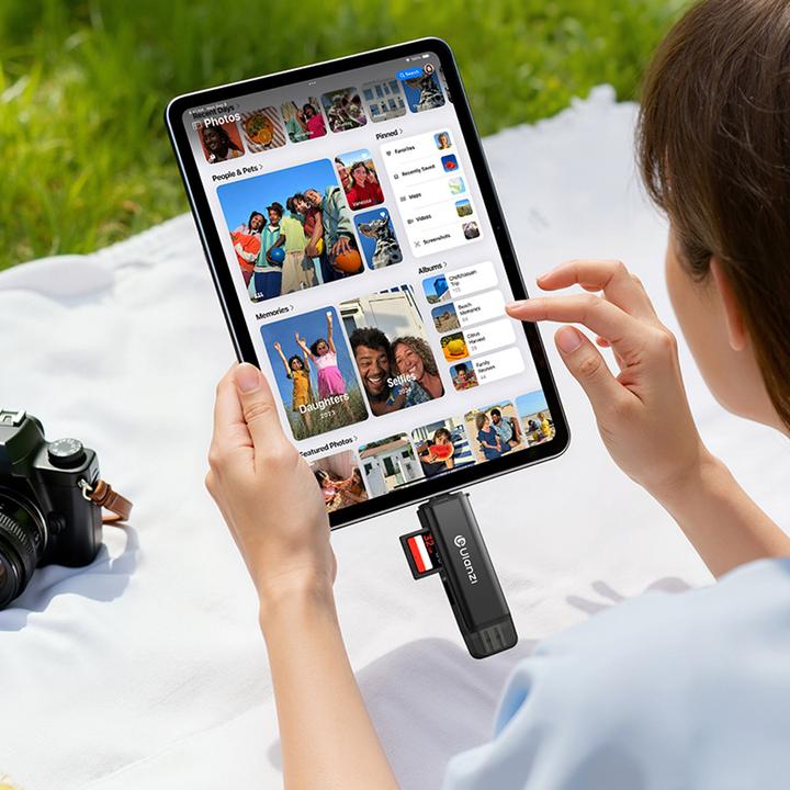 Actual product image Ulanzi CR3 3-IN-1 Card Reader 4.0 w/ USB EN USB-C (USB, USB-C)