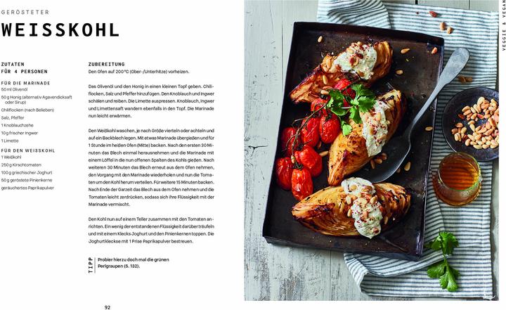 Actual product image Ein normales Kochbuch aber was ist schon normal (German, Zora clip, 2023)