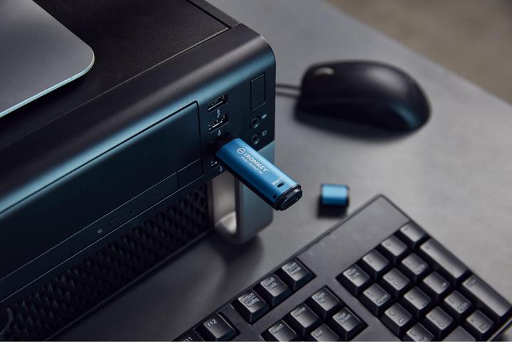 Actual product image Kingston IronKey Vault Privacy 50 (256 GB, USB-A)