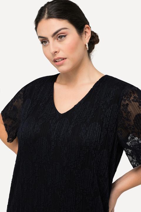 Image du produit Ulla Popken Robe midi en dentelle style tunique avec décolleté en V et manches courtes - ligne A (46, 48)