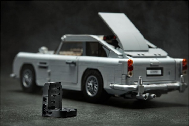 Produktbild LEGO Aston Martin DB5 (10262, LEGO Creator Expert)