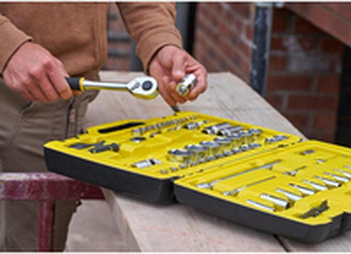 Produktbild Stanley Steckschluessel Set ½ Zoll + ¼ Zoll, 81teilig
