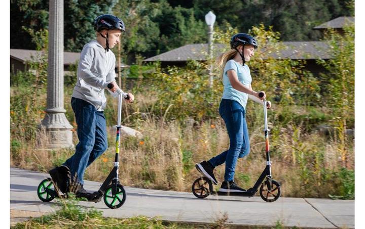 Produktbild Razor Scooter A5 Lux Lighted Green