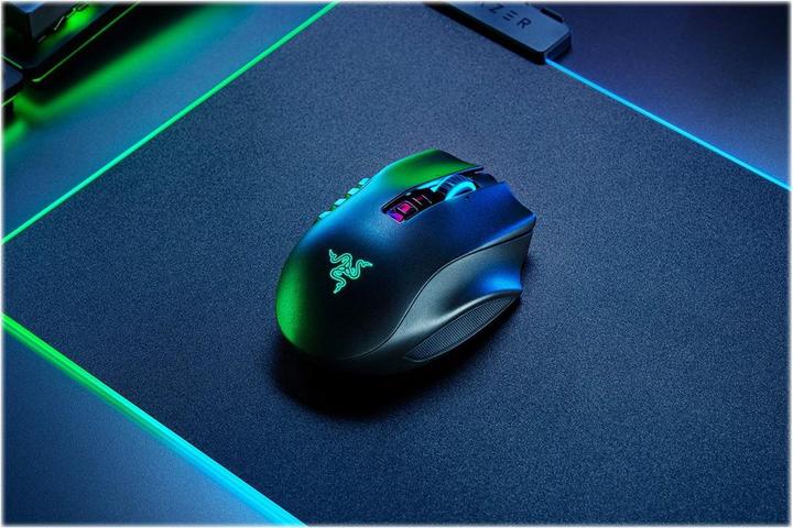 Actual product image Razer Naga Pro (Wireless)