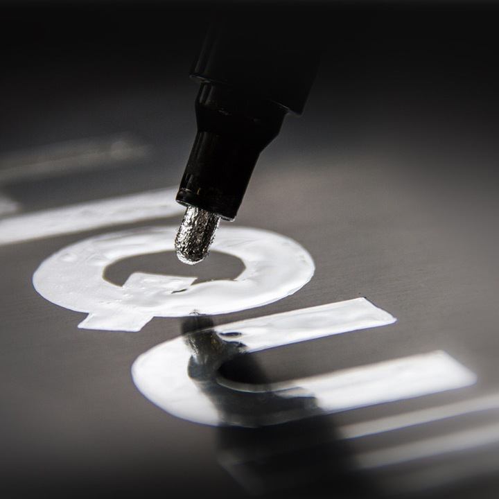 Actual product image Molotow Liquid Chrome (Chromed, 4 mm, 1 x)