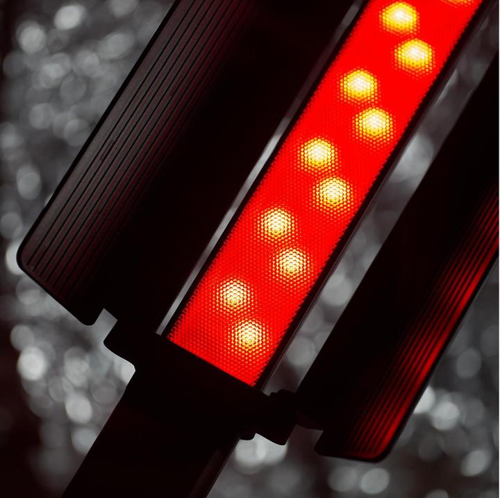 Produktbild Patona LED Schwertleuchte mit App (Stableuchte)