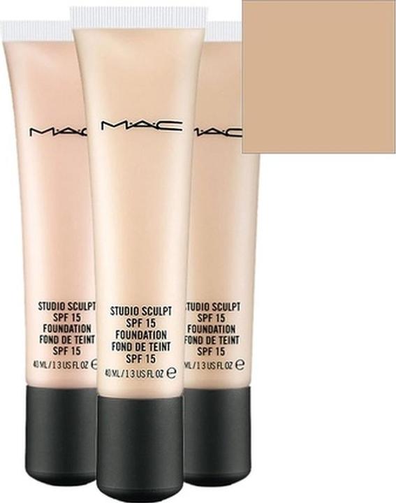 Actual product image MAC Cosmetics Studio Sculpt Foundation (No. NC50)