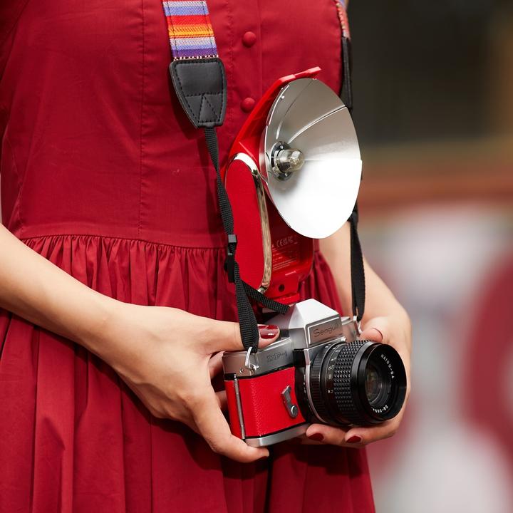 Immagine prodotto Godox Retro Lux Senior Rosso (Macroflash, Canon, Fujifilm, Nikon, Olympus, Pentax, Sony)