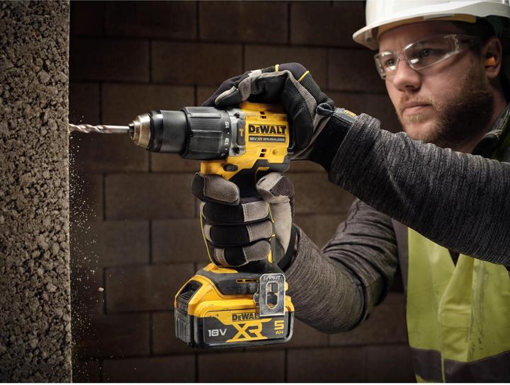 Produktbild DeWalt DCD799P2T-QW 2-Gang-Akku-Schlagbohrschrauber inkl. 2. Akku, inkl. Ladeg