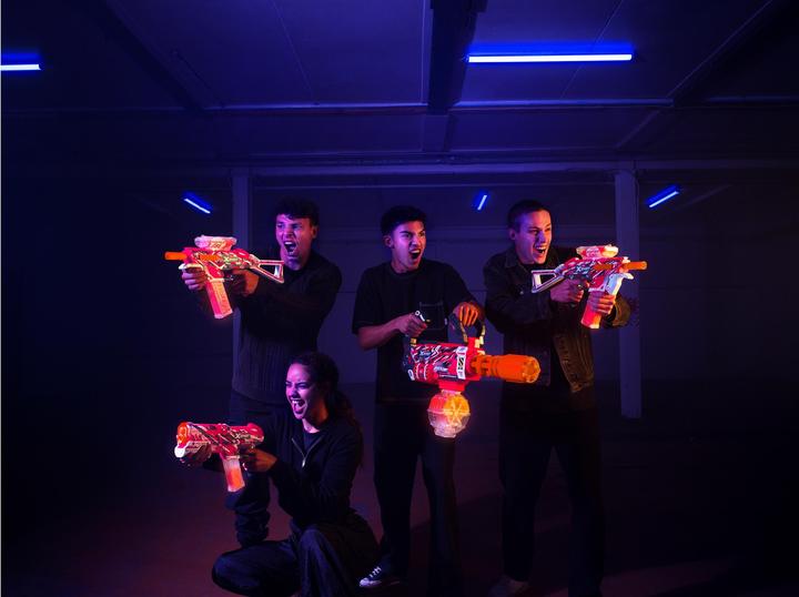 Produktbild Zuru X-SHOT Hyper Gel Gattlin Blaster motorisiert mit Gel-Kugeln