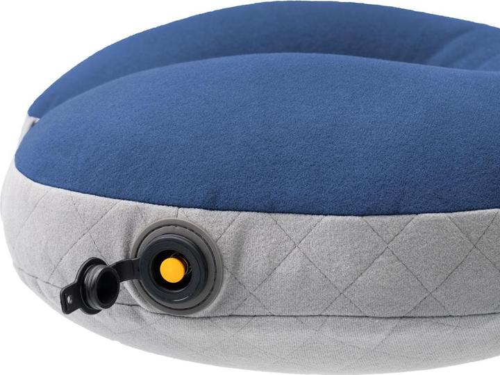 Produktbild Cocoon U Shaped Neck Pillow galaxy blue/ grey (Kopf- & Nackenkissen)