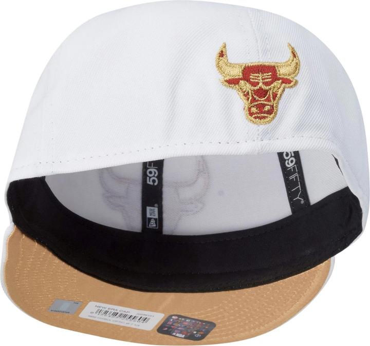 Actual product image New Era 59Fifty Fitted Cap - OPTIC WHITE Chicago Bulls (8)