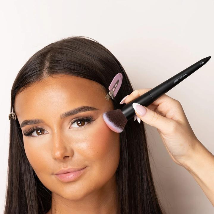 Actual product image Brush Works Angled Blush Brush (Blusher)