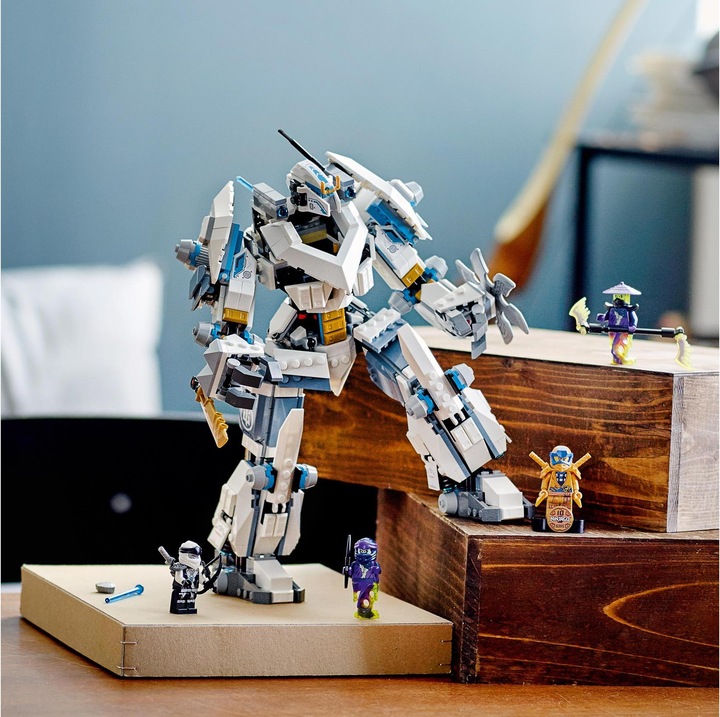 Actual product image LEGO Zane's Titan Mech (71738, LEGO Ninjago)