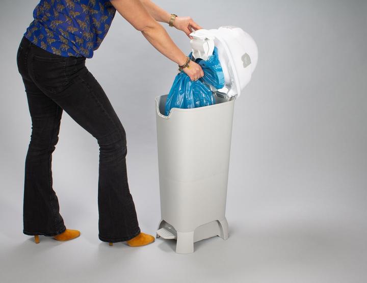 Actual product image Diaper Champ Nappy Pail One Maxi Handsfree 120 l Silver