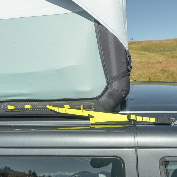 Immagine prodotto Quechua FURGONE 500 FRESCO E NERO 2P (Tenda sul tetto, 24 kg, 2 persone)