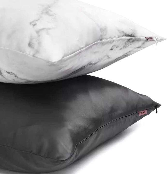 Actual product image Kitsch Satin Kissenbezug Charcoal (Pillowcase, 66 x 48 cm)