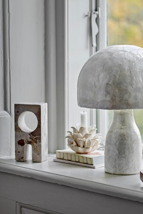 Immagine prodotto Bloomingville - Adria Tischlampe - Natur - Mother of pearl (E27)
