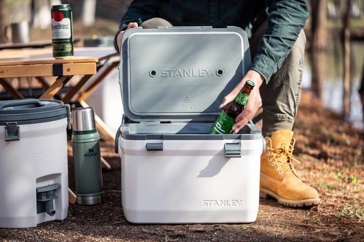Actual product image Stanley 1913 Adventure (15.10 l)
