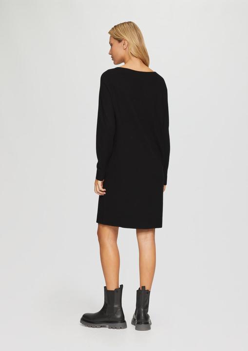 Produktbild s.Oliver Kleid Feinstrickkleid mit U-Boot-Ausschnitt (34)