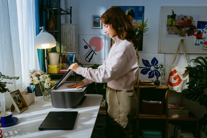 Produktbild HP DeskJet 2920 All-in-One (Tintenpatrone, Farbe)