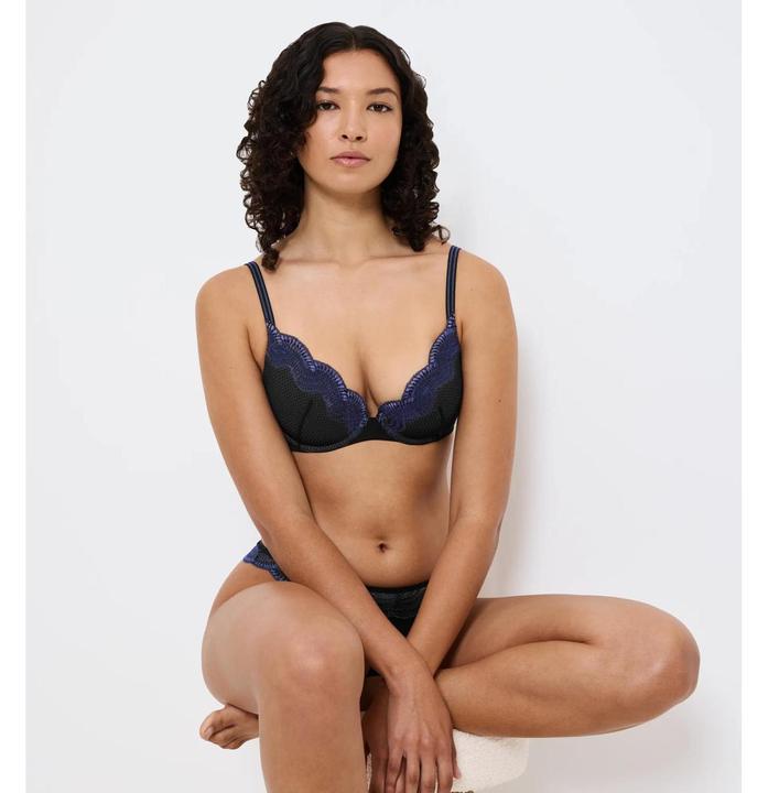 Produktbild Triumph Comfort Glam WHU (Einzelpack, 95 C)