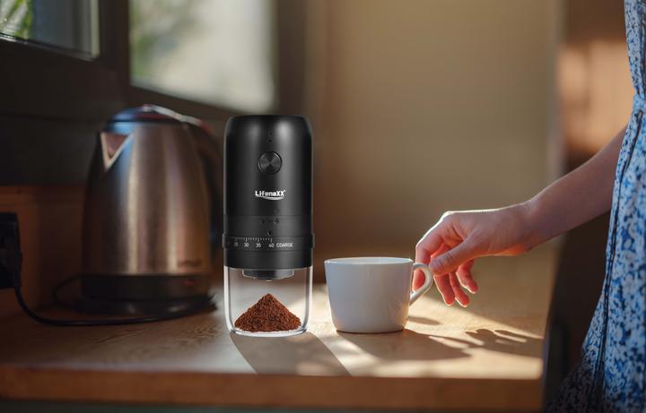 Image du produit LifenaXX Mobile Elektrische Kaffeemühle, kabellos, USB-C Akku-Betrieb, 8,3 x 8,3 x 18,6 cm